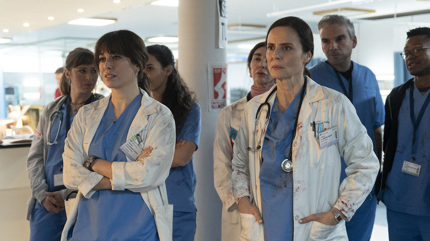 Blanca Suárez as Jésica, Aitana SánchezasGijón as Pilar in episode 06 of RESPIRA. Cr. Carla Oset/Netflix © 2023