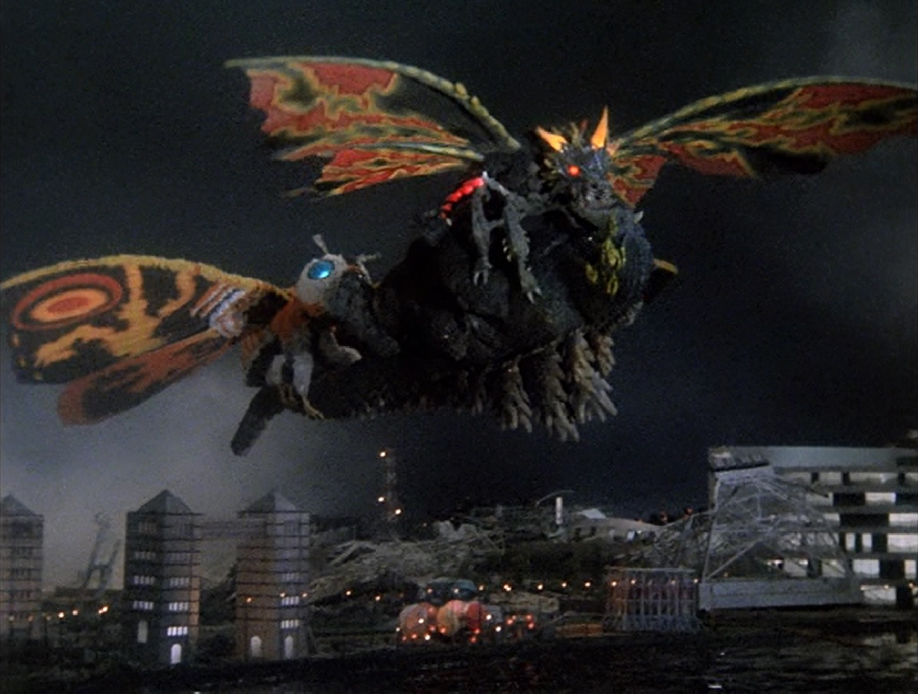 04_Godzilla VS Mothra