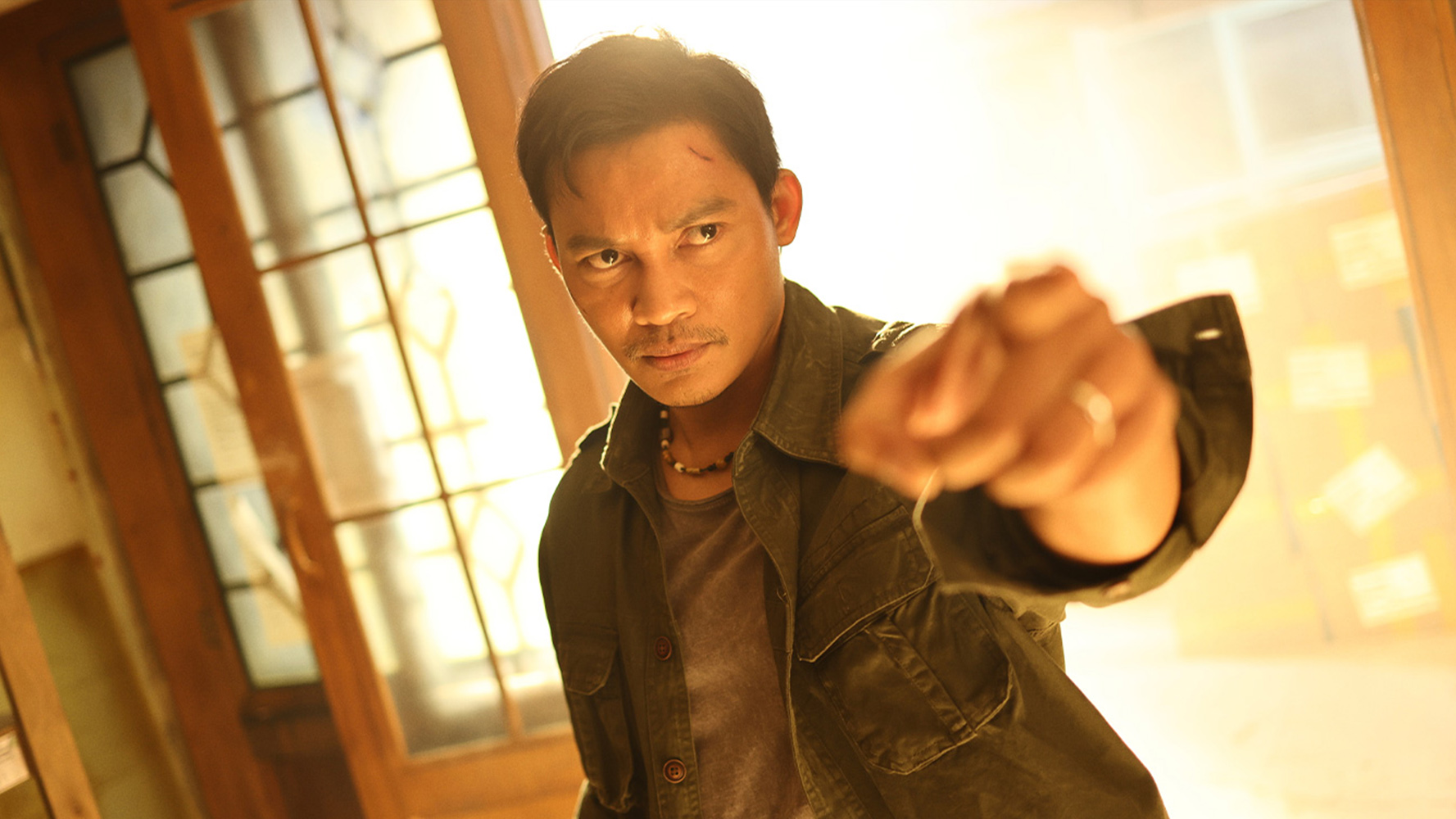 Striking rescue - Bai An (Tony Jaa) - La star thai des arts martiaux