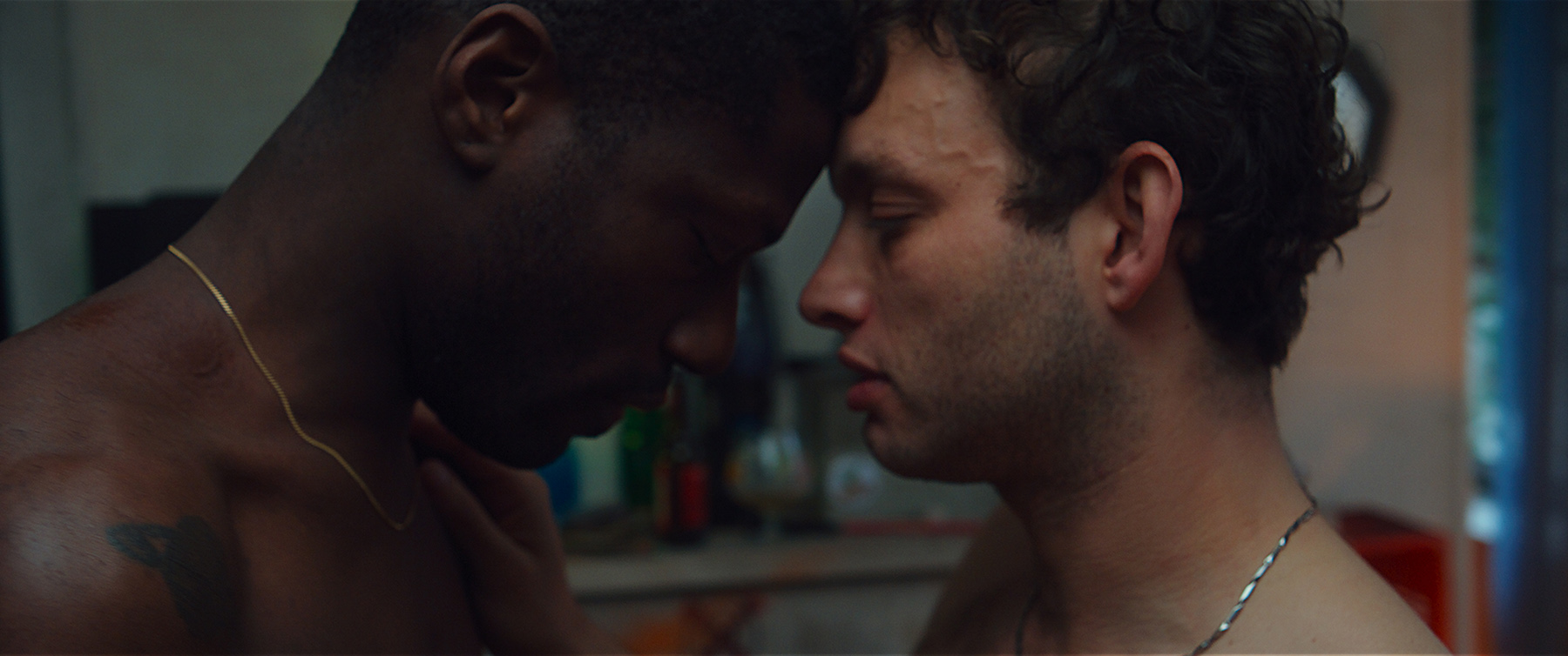 EAT THE NIGHT - Amour au temps du virtuel