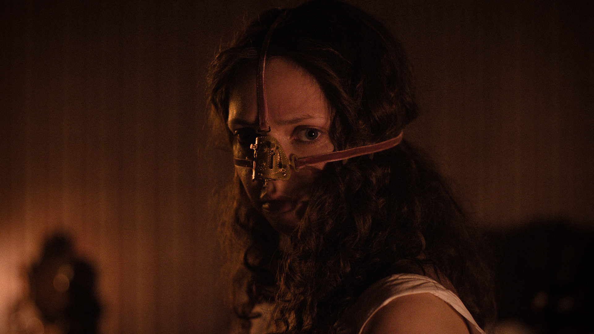 THE UGLY STEPSISTER - Still 1