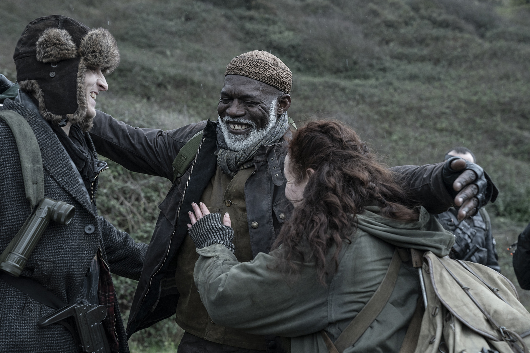 Matt Swift as Angus, Sarah McCardie as Fiona, Eriq Ebouaney as Fallou - The Walking Dead: Daryl Dixon _ Season 2, Episode 6 - Photo Credit: Stéphanie Branchu/AMC