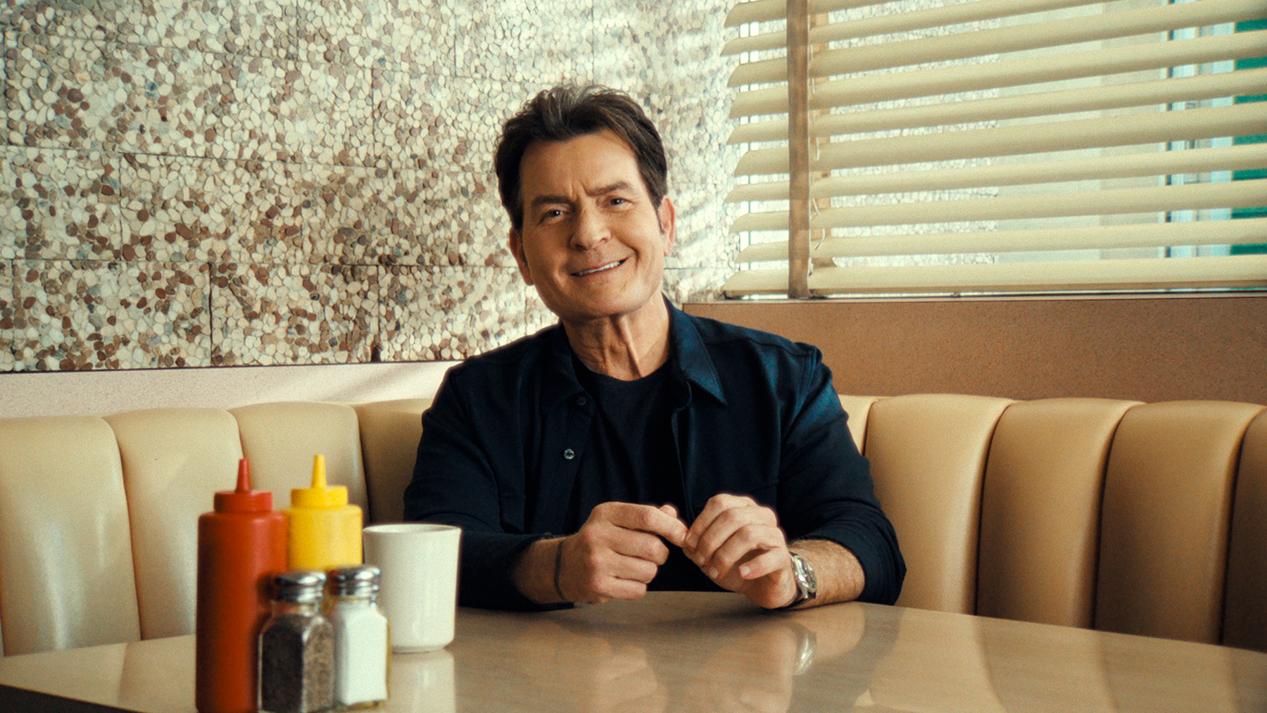 Qui est Charlie Tout sur Mr Sheen
