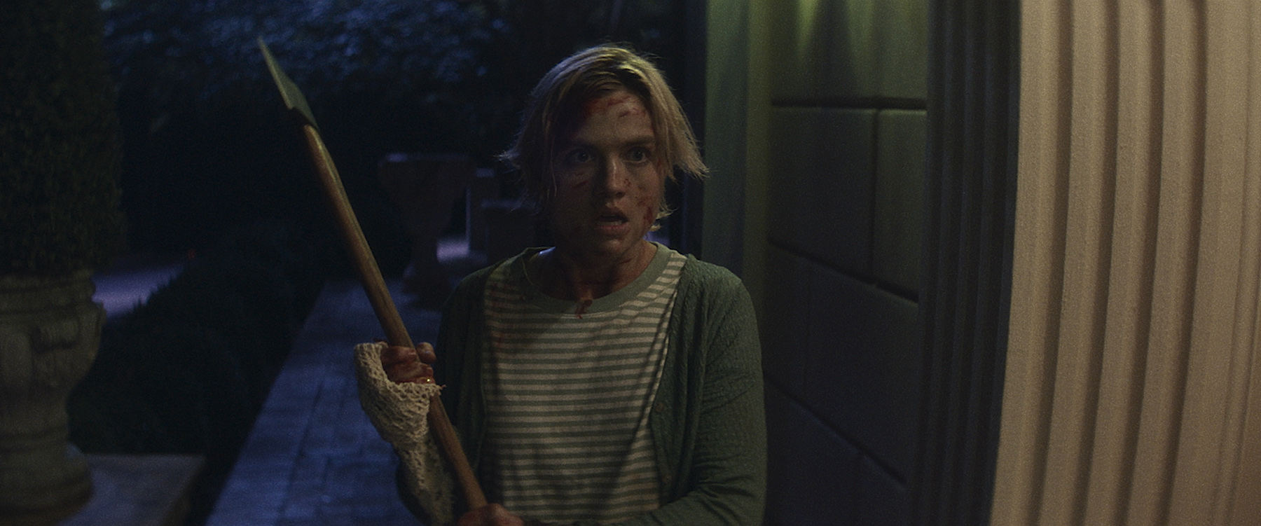 BONE LAKE - Un peu plus - Maddie Hasson - Credit_ Bleecker Street and LD Entertainment