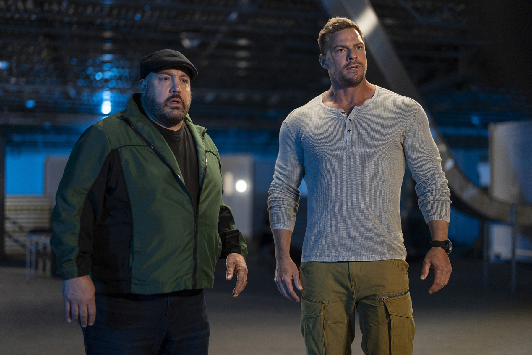 Brian (Kevin James) et Jeff (Alan Ritchson) | 
Crédit photo : David Bukach