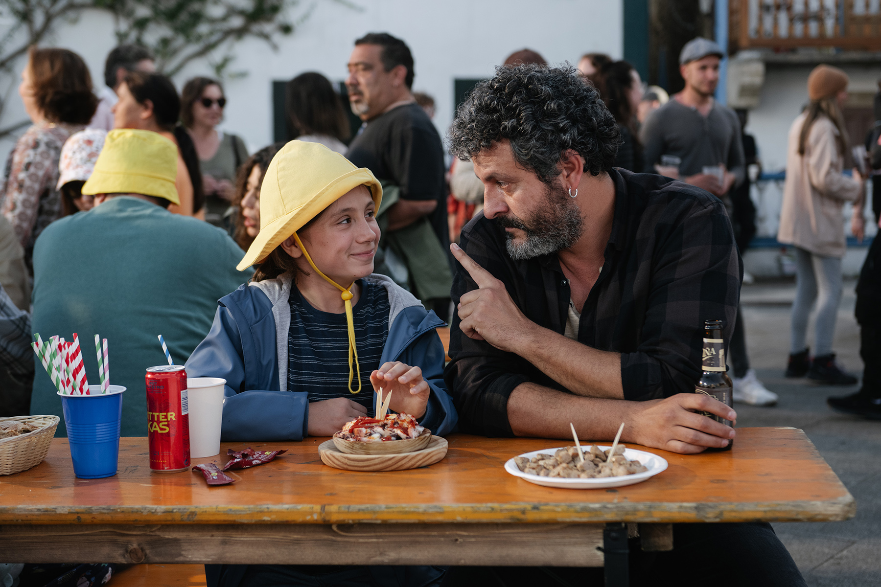 Leo lou et une canne à pêche