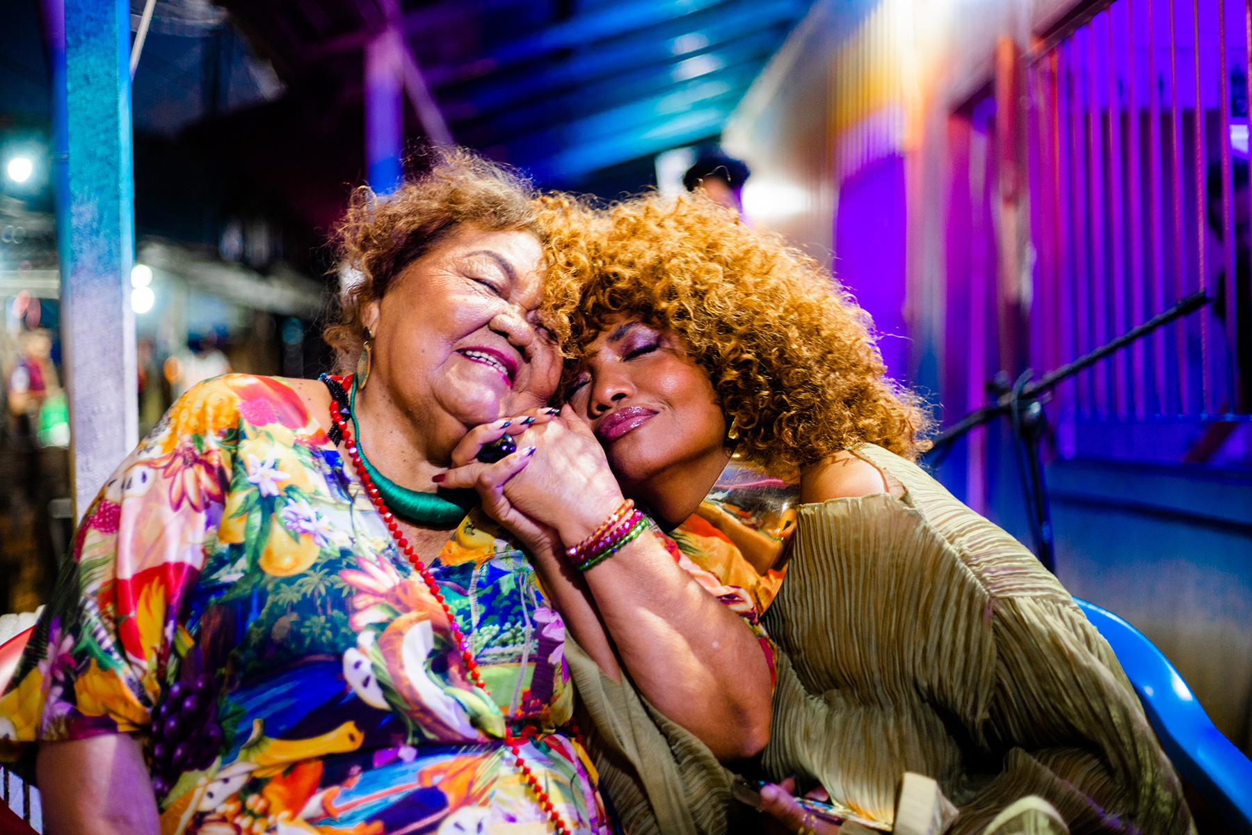 Dona Onete – This Tiny Piece of My Heart 