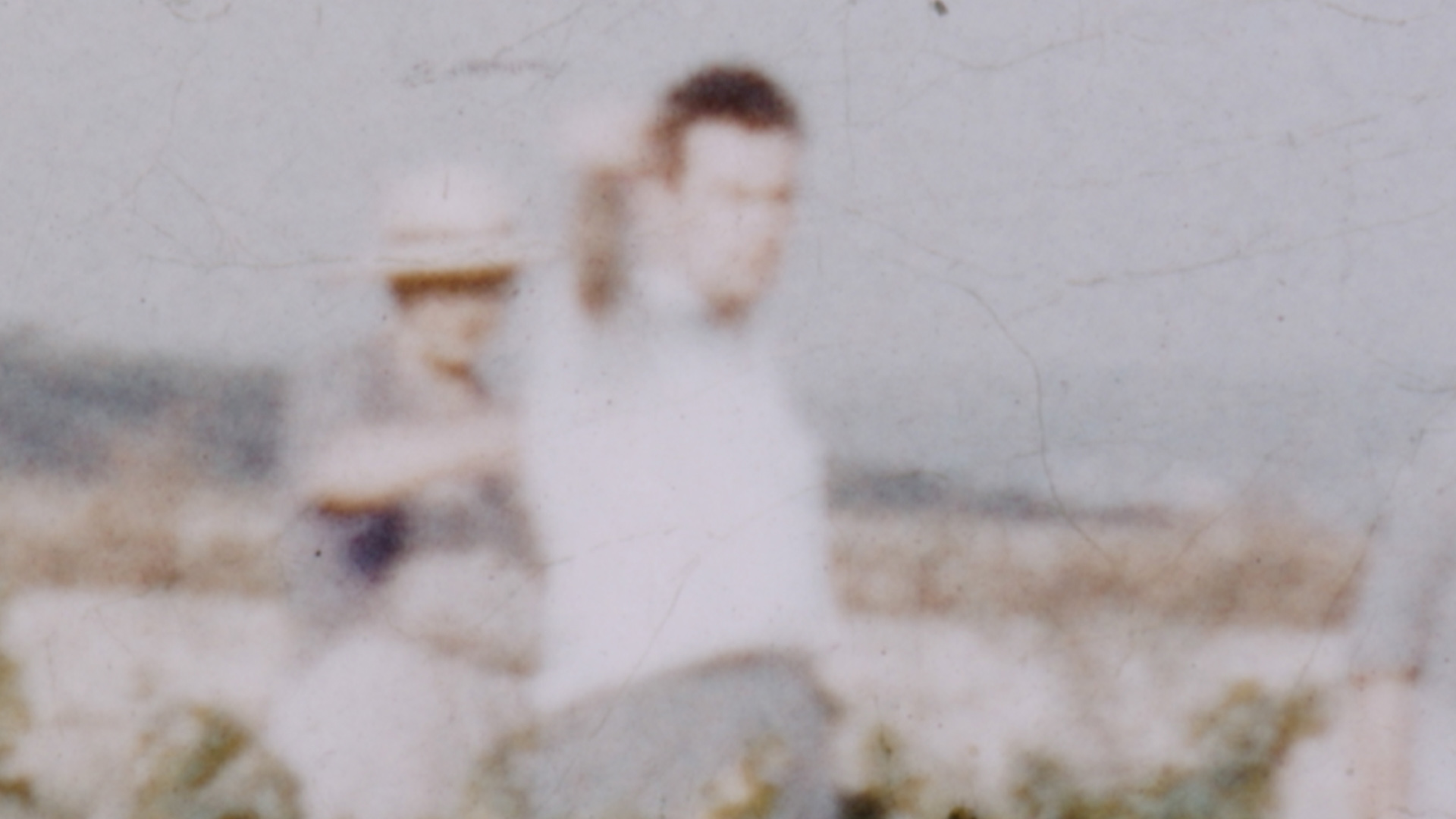 L'OEUVRE INVISIBLE - Une